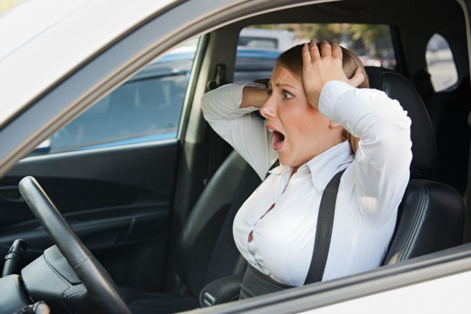 Autofahrer haben Angst vor selbstfahrenden Fahrzeugen, wollen selbst ins Lenkrad greifen können. (Symbolbild)