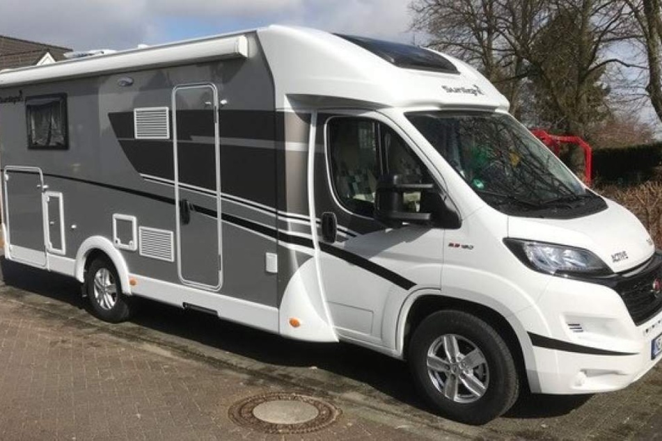Dieses Wohnmobil wurde geklaut. Die Polizei bittet um Hinweise.