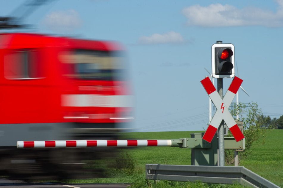 Die Regionalbahn konnte noch rechtzeitig abbremsen (Symbolfoto).