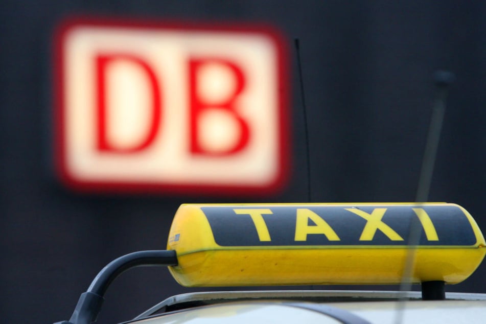 Einen Fahrer haben die Taxen dennoch. (Symbolbild)