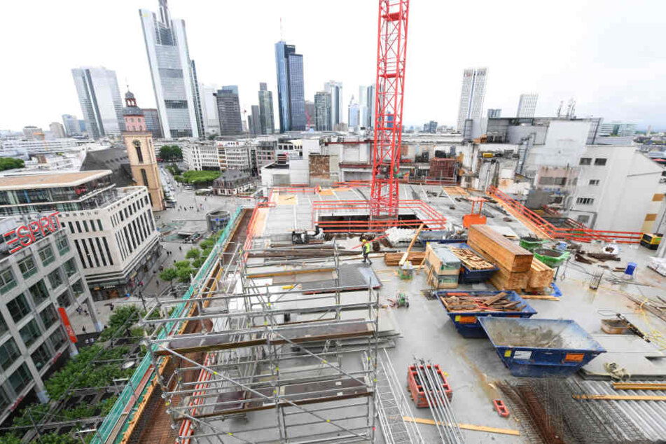 Die neue UpperZeil soll bis 2018 fertig sein und als Geschäftshaus dienen.