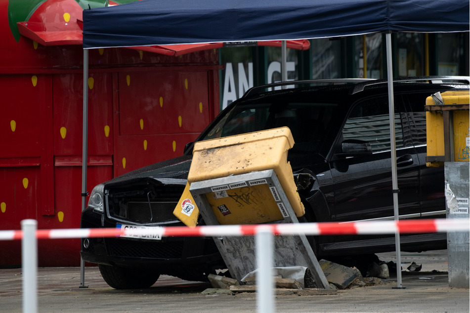 Rote Ampel missachtet und drei Obdachlose überrollt: Suff-Fahrer angeklagt!