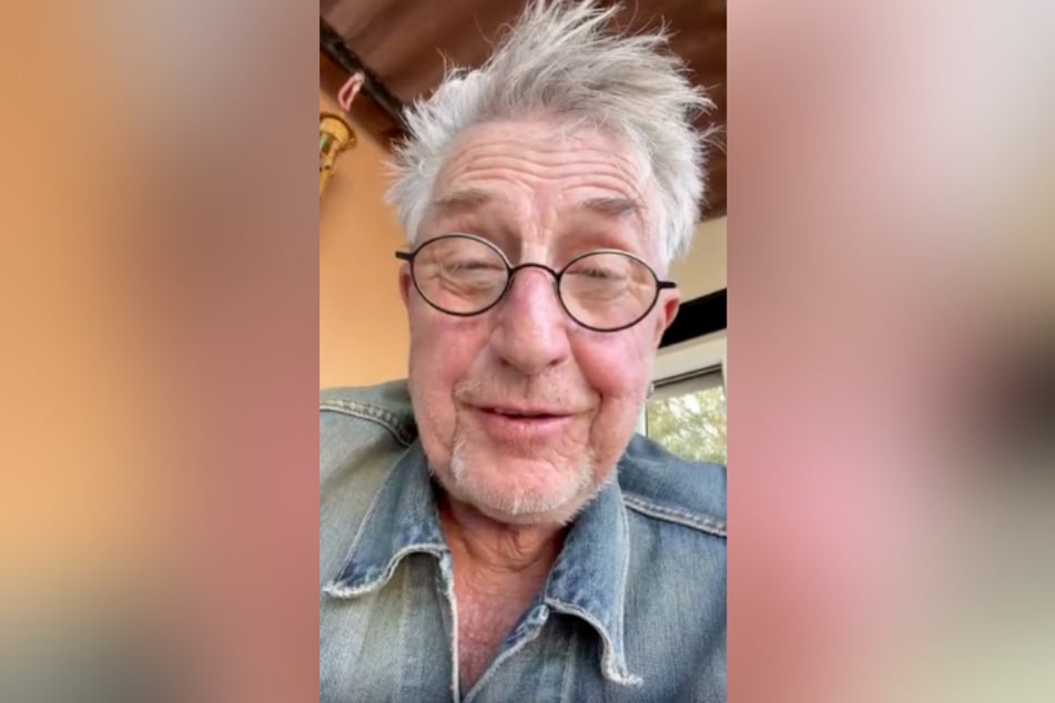 Schauspieler Martin Semmelrogge (70) dementierte erneut sein angebliches Ehe-Aus.