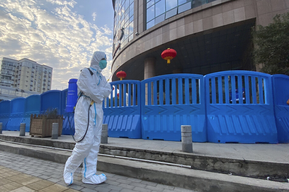 In der chinesischen Stadt Wuhan brach das Coronavirus erstmals aus, laut neuen Forschungsergebnissen aber offenbar schon früher als bislang angenommen.