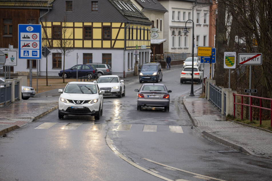 Bis Samstag war die Grenze bei Bärenstein rund um die Uhr offen, die Menschen pendelten unablässig.