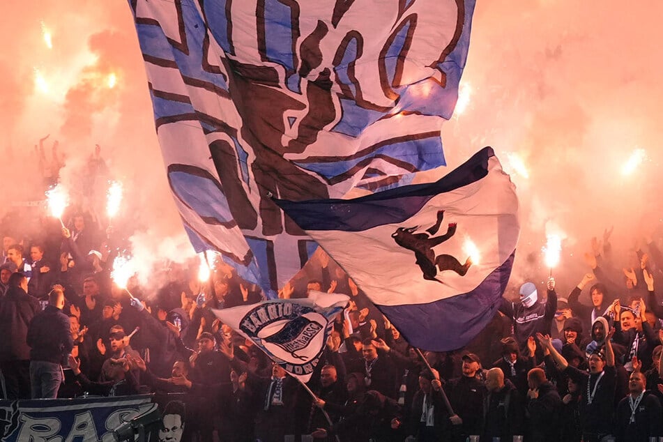 Der beschuldigte Hertha-Funktionär soll eng mit der aktiven Fanszene der Alten Dame vernetzt sein.