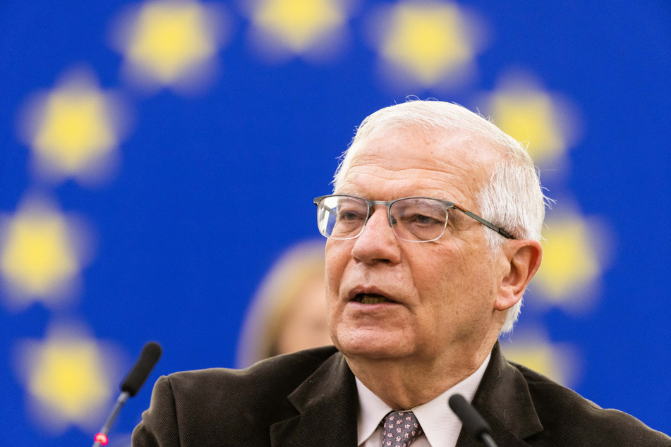 Laut einem Sprecher des EU-Außenbeauftragten Josep Borrell (75) steht der Raketeneinschlag in Dnipro für russische Barbarei und Brutalität.