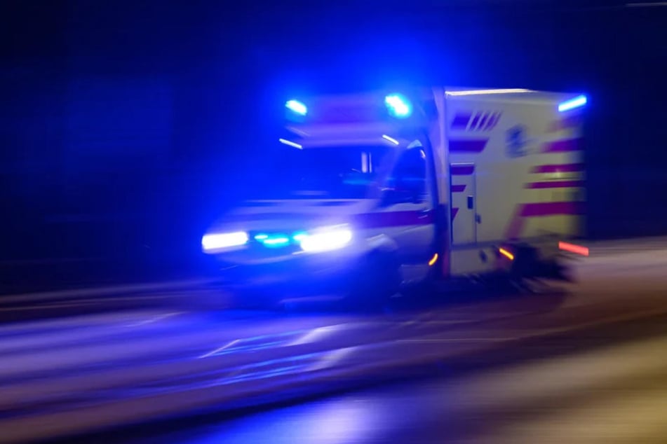 In Plauen wurde ein Mann (66) schwer verletzt. (Symbolfoto)