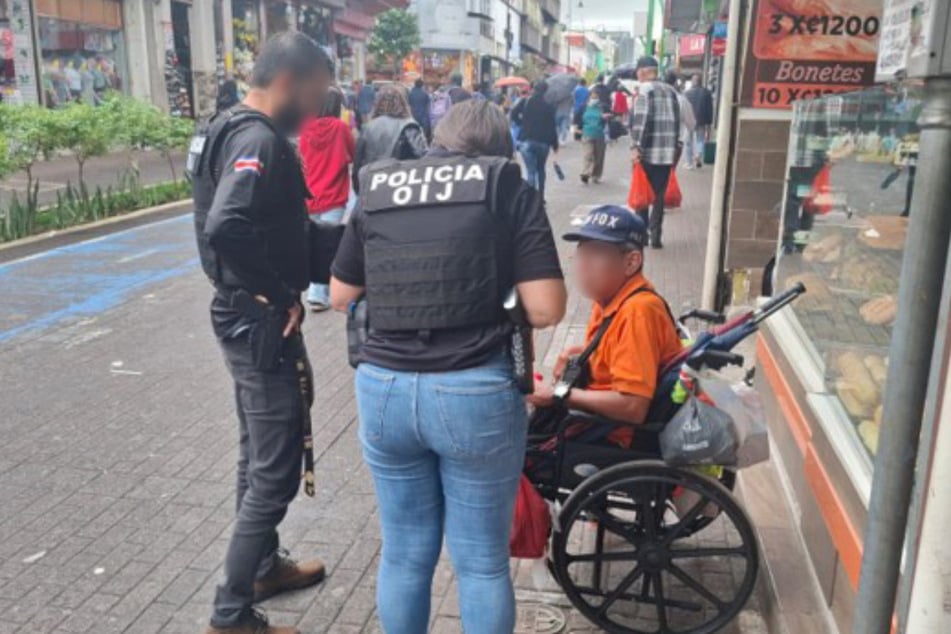 In Costa Rica haben Ermittler 20 beeinträchtigte Menschen festgestellt, die aufgrund ihrer Hilflosigkeit von Kriminellen zum Betteln gezwungen worden sind.