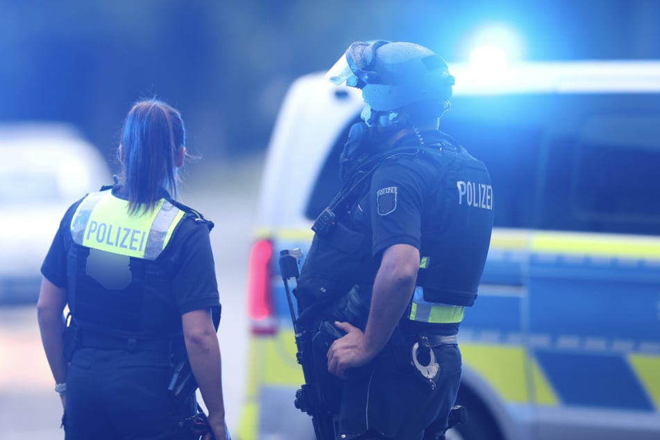 Berlin: Messer-Attacke auf Berliner Brücke: Zwei Männer verletzt