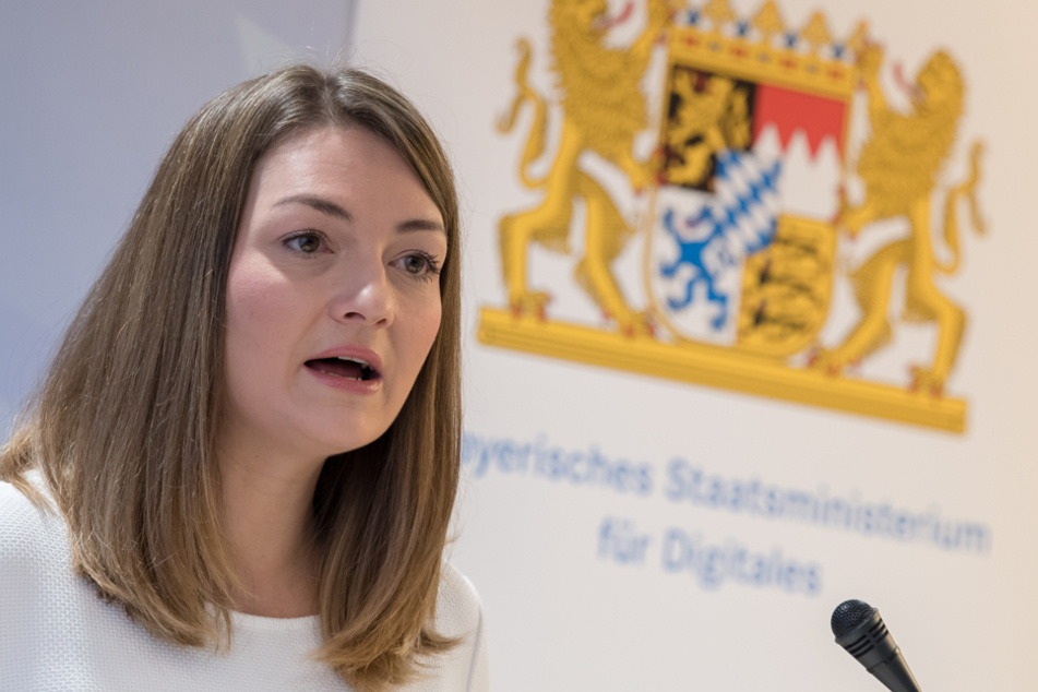 Bayerns Digitalministerin Judith Gerlach (CSU) will den Corona-Schub weiter nutzen. (Archivbild)