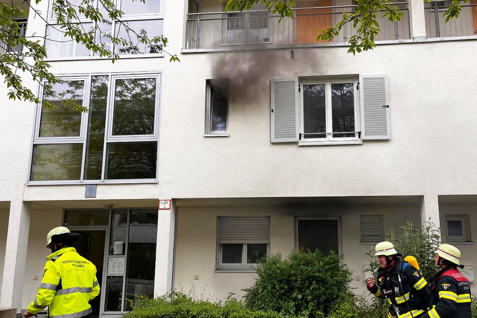 Die Feuerwehrkräfte hatten alle Hände voll zu tun.