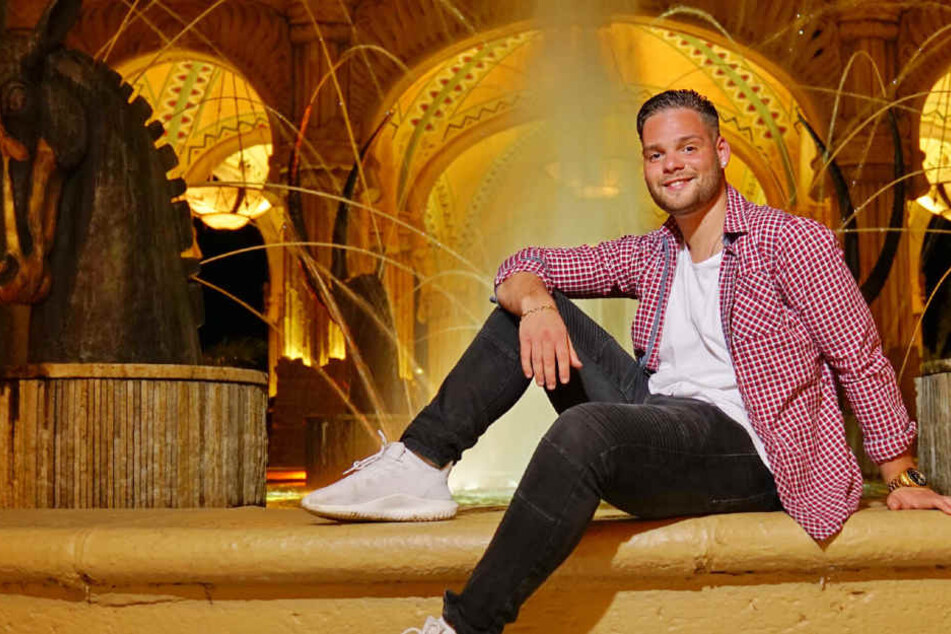 Santo Rotolos Fans setzen alles daran ihren Schwarm in die Live-Shows von "DSDS" zu holen.