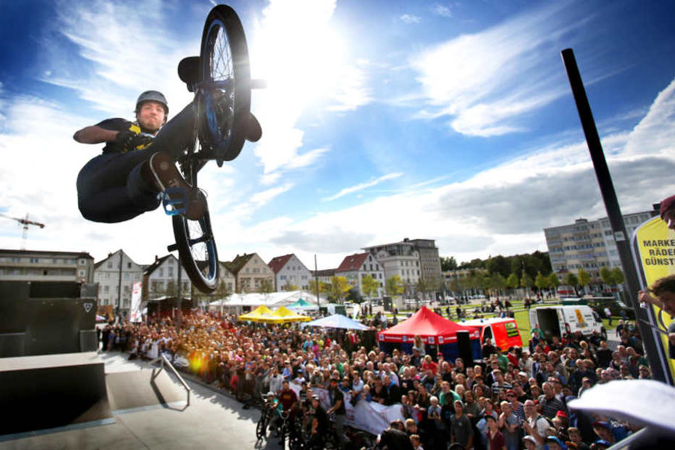 Der Kesselbrink ist bei BMX-Fahrern und Skatern beliebt. Sie liefern sich regelmäßig Battle um den besten Stunt.