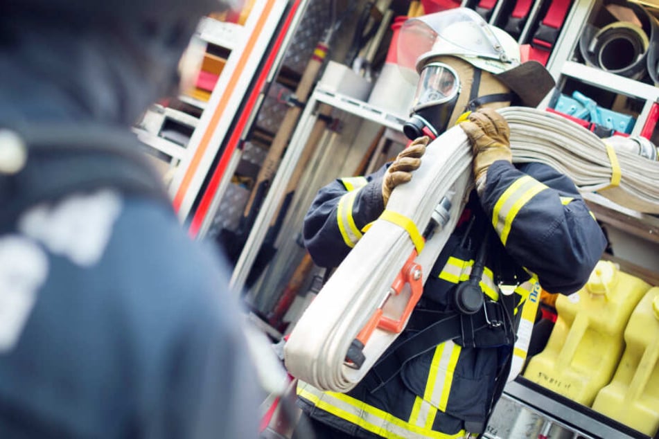 Die Feuerwehr musste in München einen Brand löschen. (Symbolbild)