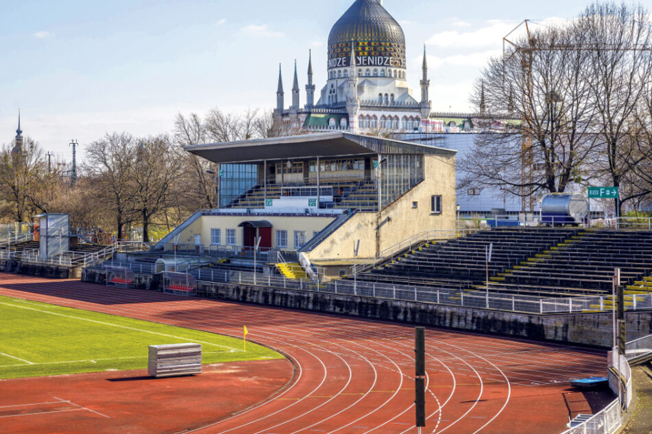 Das Heinz-Steyer-Stadion ist das neueste Projekt, für das ein Tochterunternehmen anstelle der Stadt den Kredit aufnimmt.