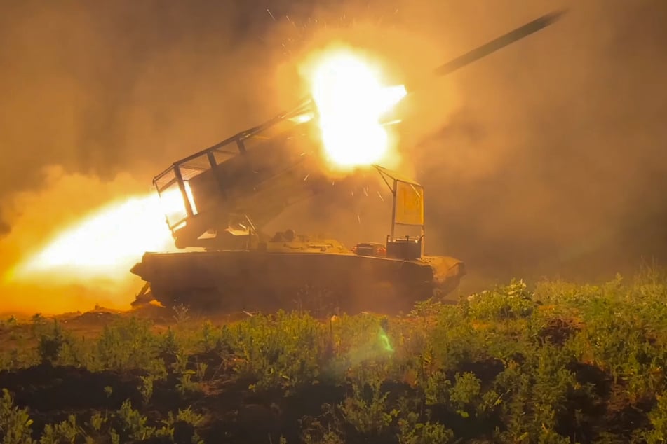 Das russische Militär ignoriert die Forderungen des Westens nach einer Waffenruhe.