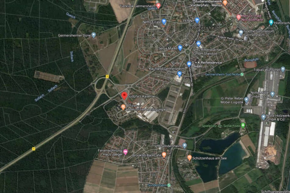 Die Kaserne liegt am Ortsrand von Germersheim in Rheinland-Pfalz.