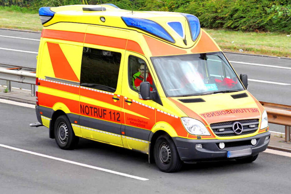Der verunglückte Kajakfahrer kam schwer verletzt ins Krankenhaus. (Symbolbild)