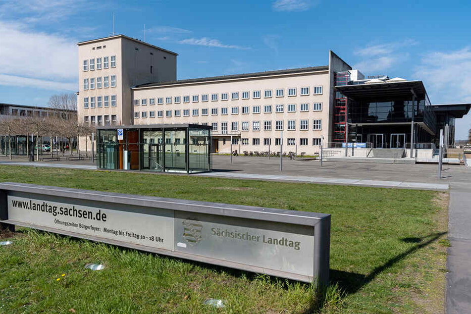 Die Listenplätze für die Wahl um den Einzug in den Dresdner Landtag (Foto) am 1. September sind zumeist schon vergeben. Doch nur wenige Parteien trauen sich mit einer Frau an der Spitze in den Kampf.