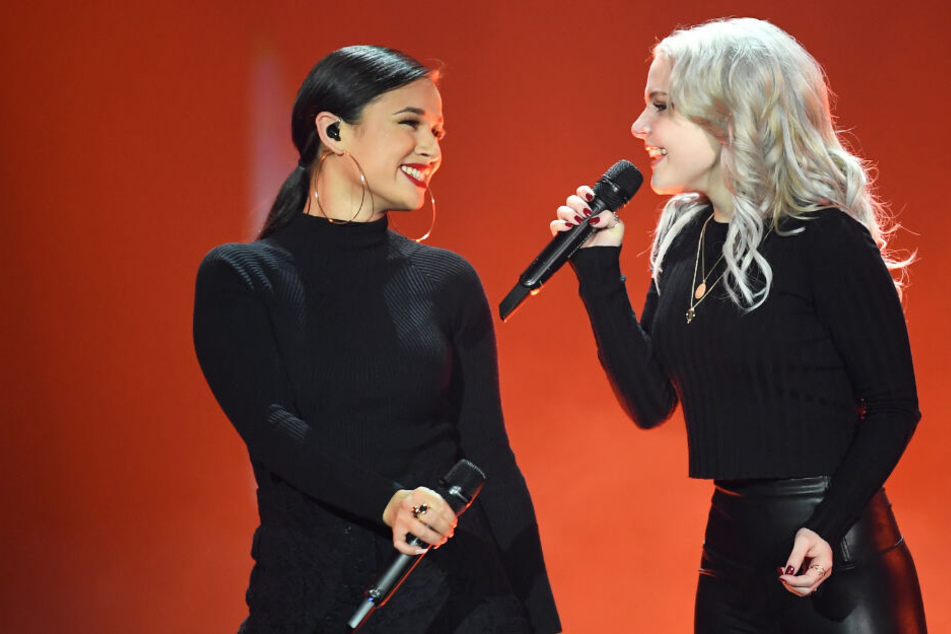 Das Duo überzeugte das Publikum mit der emotionalen Power-Hymne.