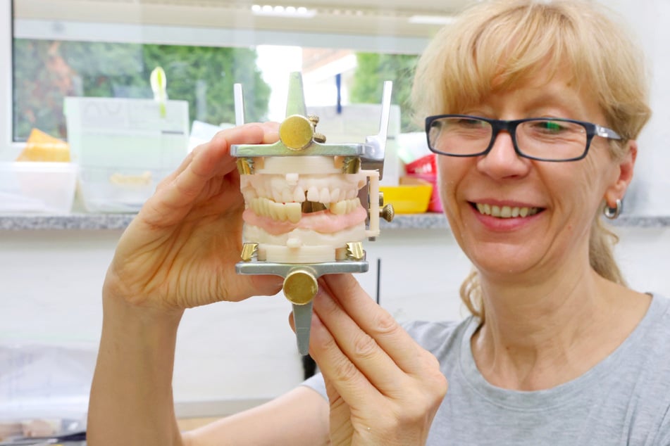 Für ein erfolgreiches Unternehmen braucht es moderne Technik und zufriedene Mitarbeiter – das weiß auch Schüler Dental.