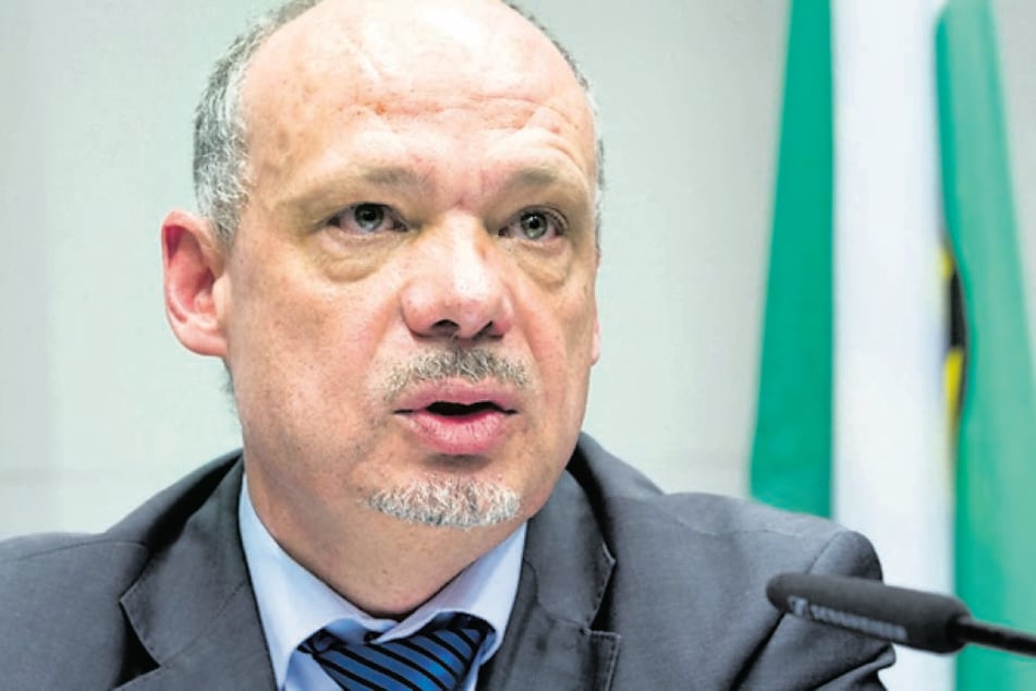 Seine Ermittler beschäftigen sich mit rund 50 Betrugsfällen: LKA-Chef Petric Kleine (54).