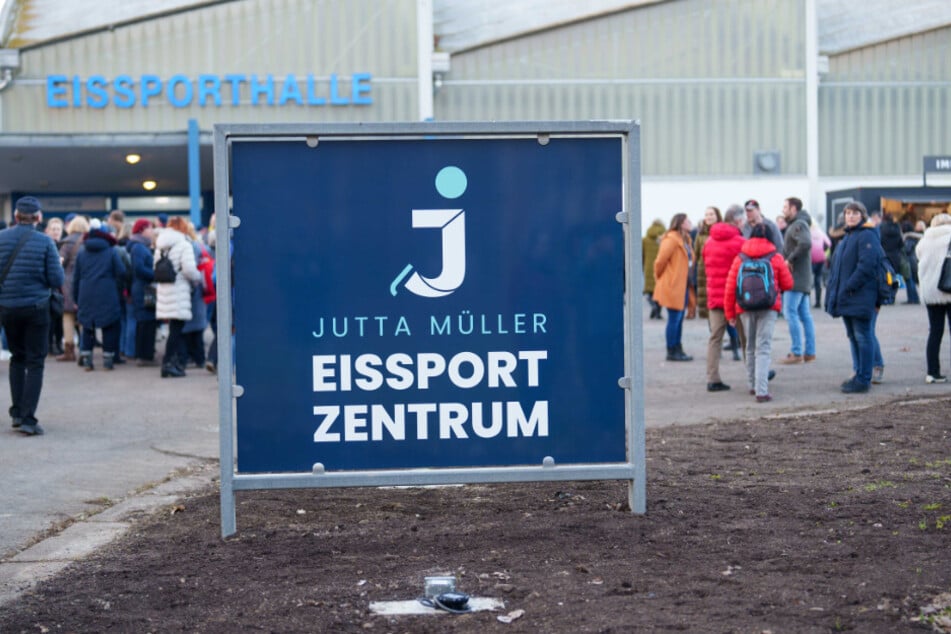 Das Chemnitzer Eissportzentrum wird nach der Trainer-Legende benannt.
