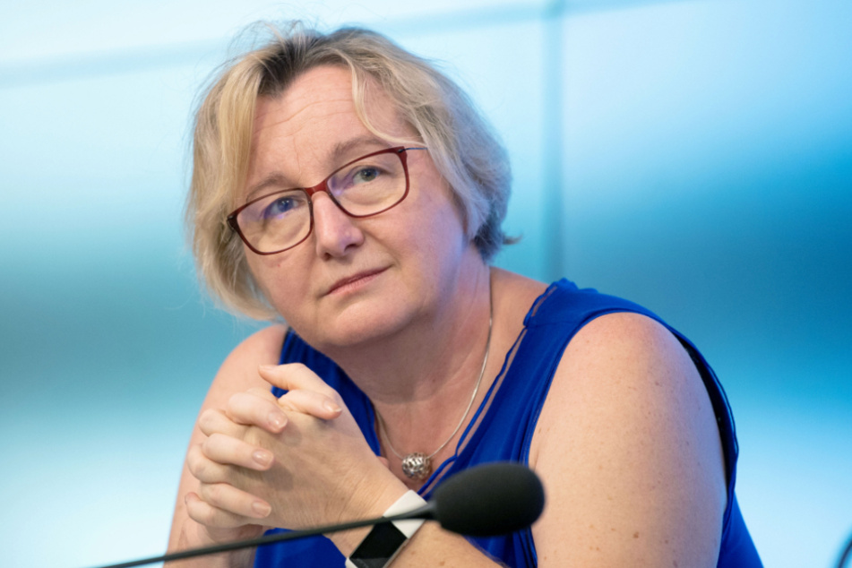 Wissenschaftsministerin Theresia Bauer findet lobende Worte in der Krise.