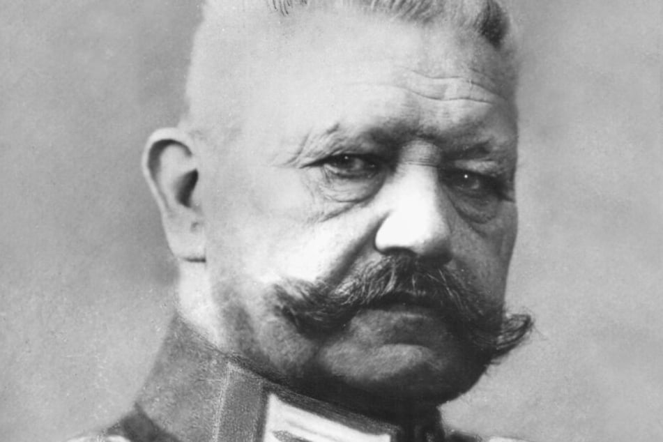 Unter anderem deshalb wurde ihm die Ehrenbürgerschaft nun aberkannt.