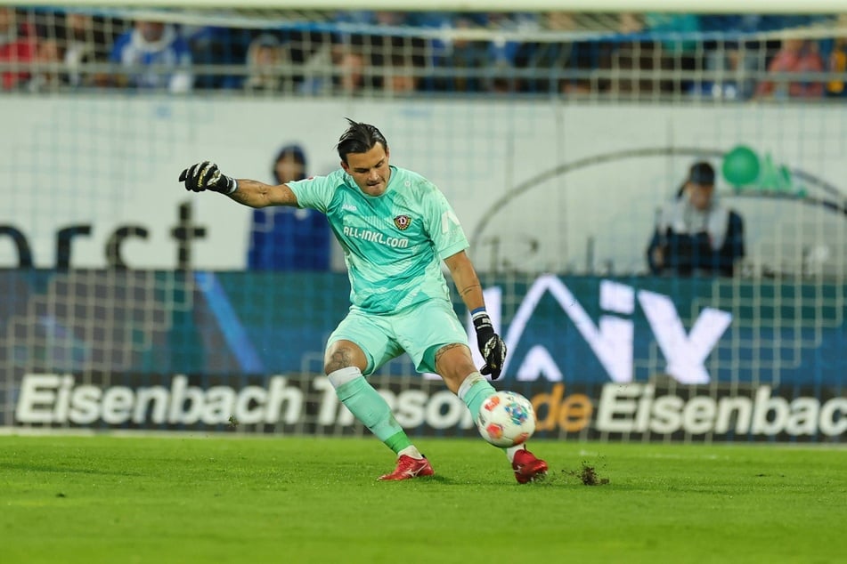 Mit dem Ball am Fuß gehört Tim Schreiber nicht gerade zu den Besten in der 2. Bundesliga.