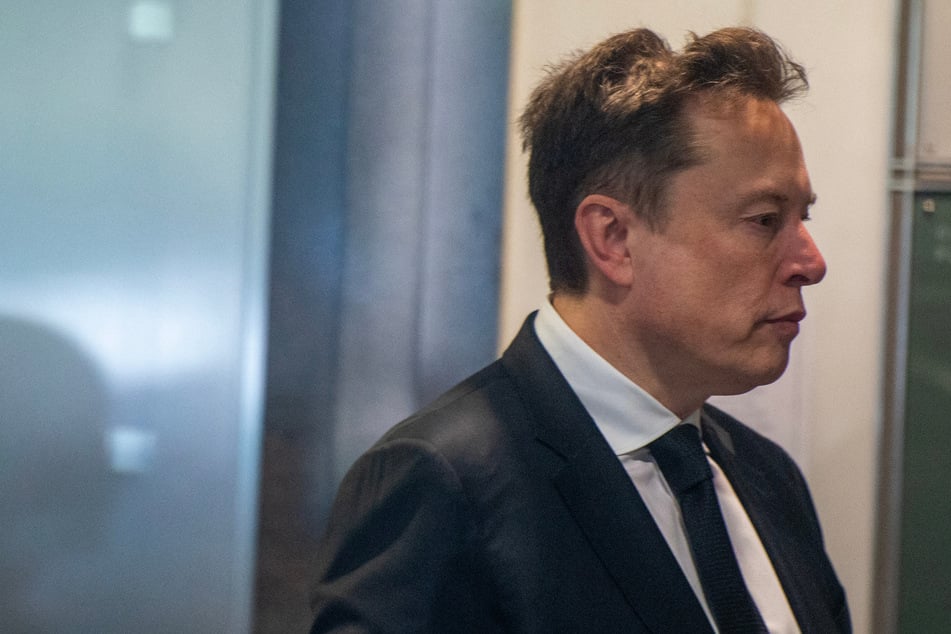 Musk accuses OpenAI of "stealing a charity" as explosive legal battle begins