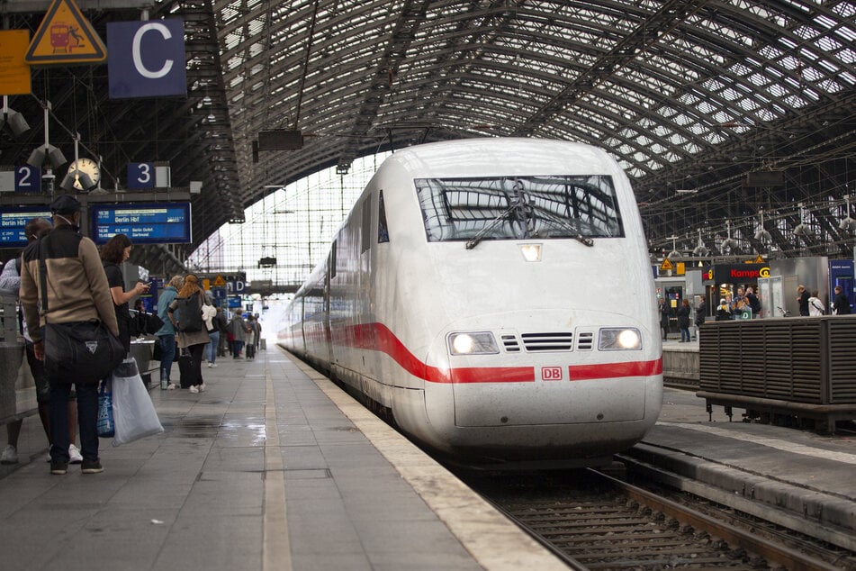 Hauptbahnhof in Köln am Samstag gesperrt, nur S-Bahnen fahren