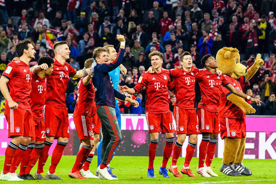 Großer Jubel beim FC Bayern München: Im Top-Spiel führte der Deutsche Rekordmeister Borussia Dortmund nach allen Regeln der Kunst vor.