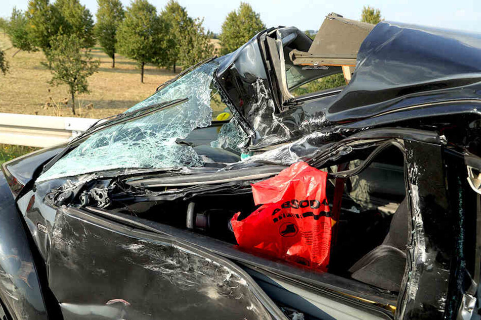 Der Beetle wurde bei dem Crash stark beschädigt.