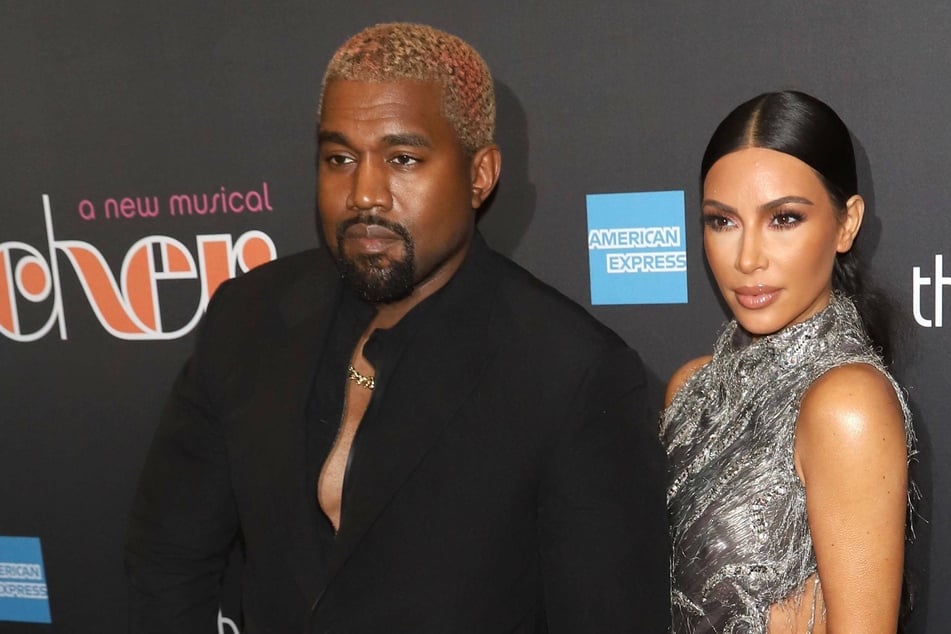 Kim Kardashian gives emotional shout out to Kanye West at People's Choice Awards