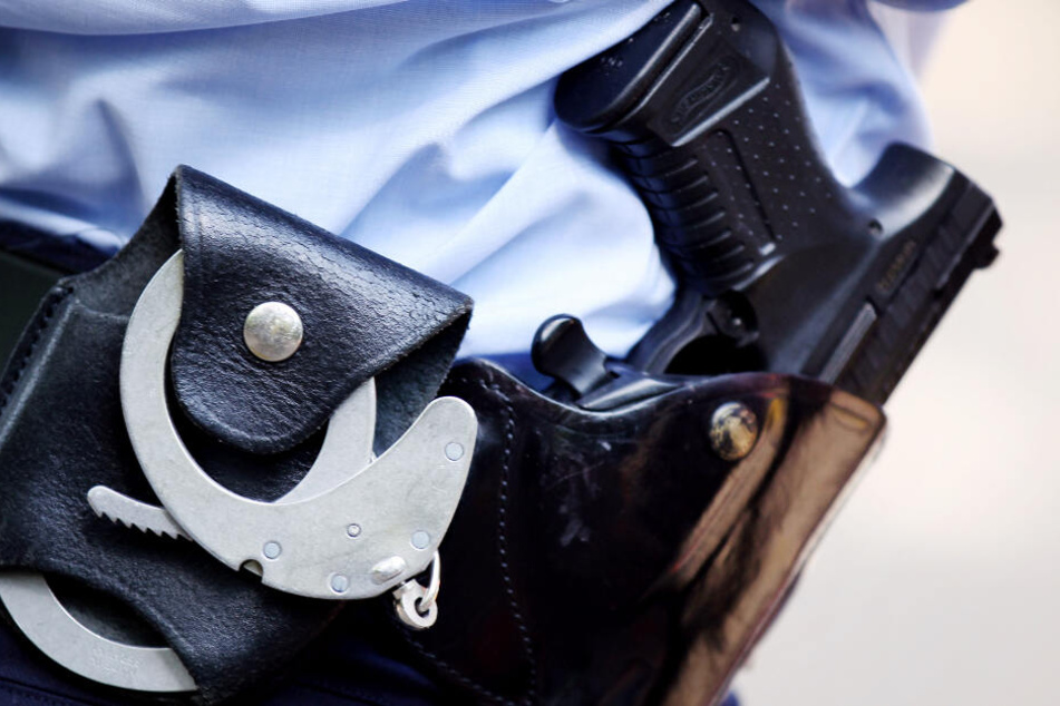 Die Polizei sucht nun Zeugen des Vorfalls. (Symbolbild)