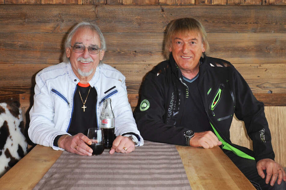 Als Kins stand sie bereits zusammen mit ihrem Onkel Karl Heinz und ihrem Vater Bernd auf der Bühne.