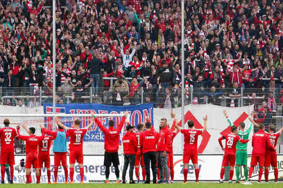 Fußball-Drittligist FSV Zwickau plant in der kommenden Saison mit einem Etat von knapp 6,2 Millionen Euro.