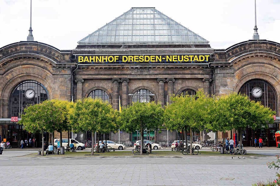 Im Bahnhof Neustadt rastete eine 25-Jährige aus, nachdem ihre Mutter beim Klauen erwischt wurde.