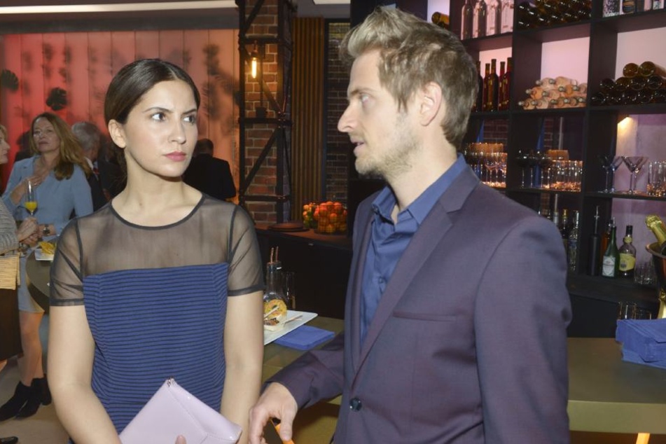 Laura hat gemeinsam mit Felix eine fiese Intrige gegen Katrin gesponnen: Wie reagiert Philip auf diesen Hinterhalt?