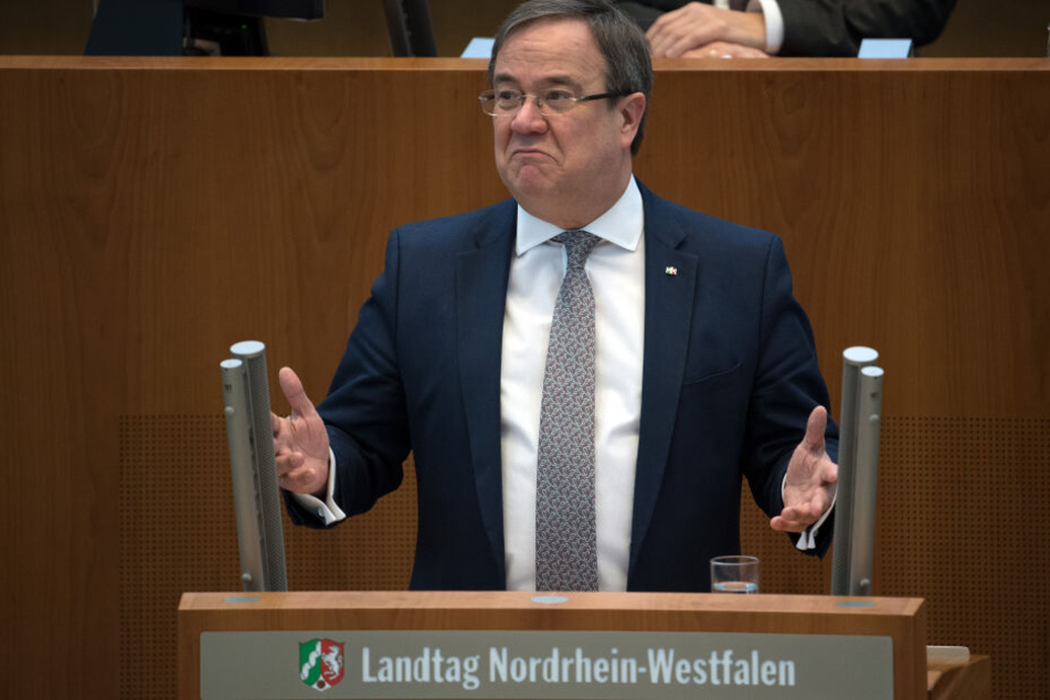 NRW-Ministerpräsident Armin Laschet (58) bestätigte am Mittwoch den Rodungsstopp für den Hambacher Forst.