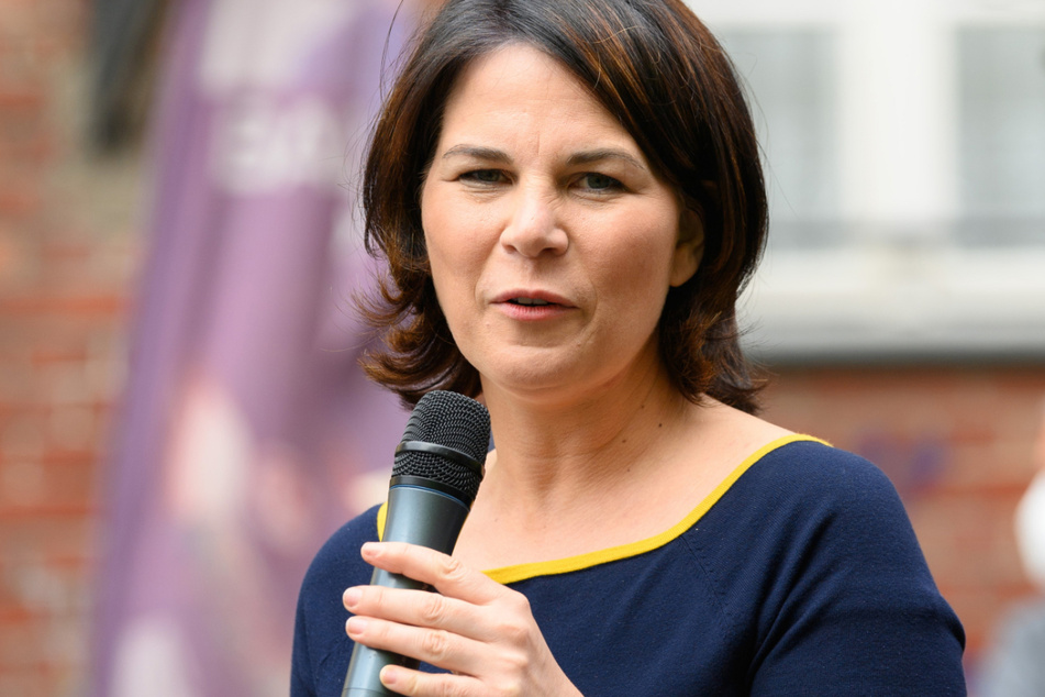Das Buch von Grünen-Kanzlerkandidatin Annalena Baerbock wird nachträglich mit Quellen versehen.
