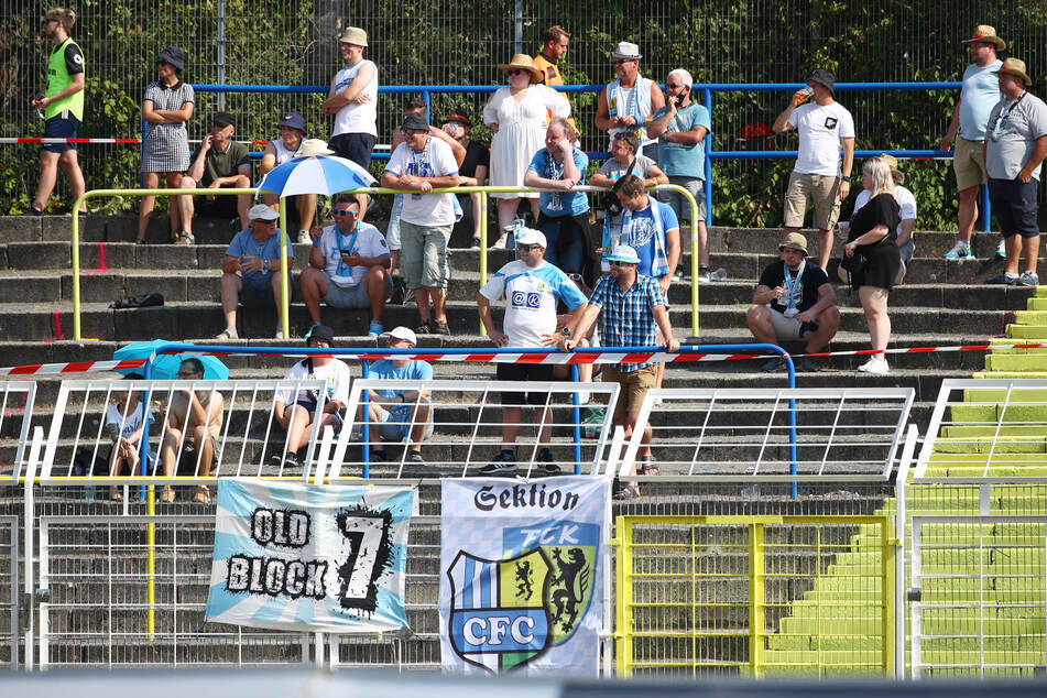 Im Gästeblock verloren sich nur etwa 50 CFC-Fans.