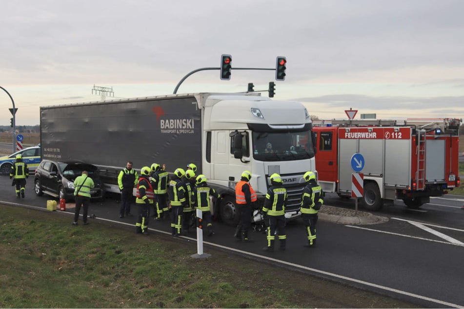 Der Sachschaden beläuft sich auf rund 50.000 Euro.