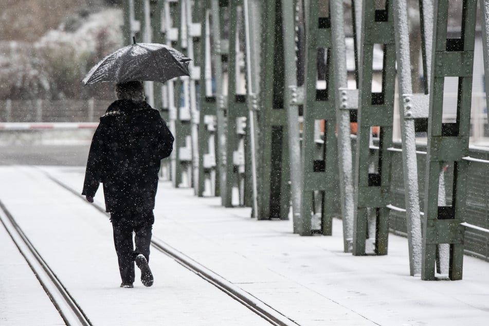 Bibberwetter in NRW: Meteorologen erwarten Schnee in der Nacht zu Freitag