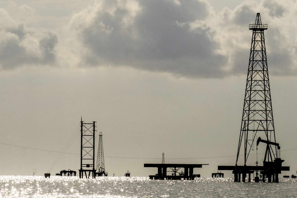 US energy secretary denies Maduro capture had to do with oil interests as he announces Venezuela visit