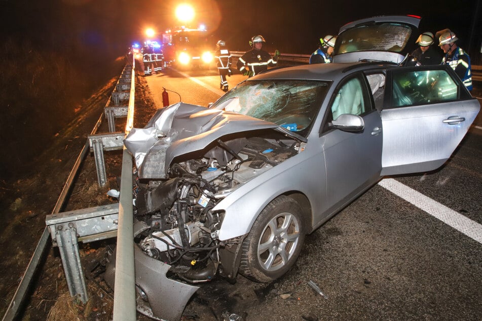 Der 38-jährige Fahrer wurde lebensgefährlich verletzt.