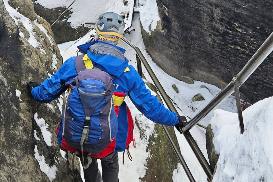 Die DRK-Bergwacht Bad Schandau half einem verletztem Wanderer in den Schrammsteinen.