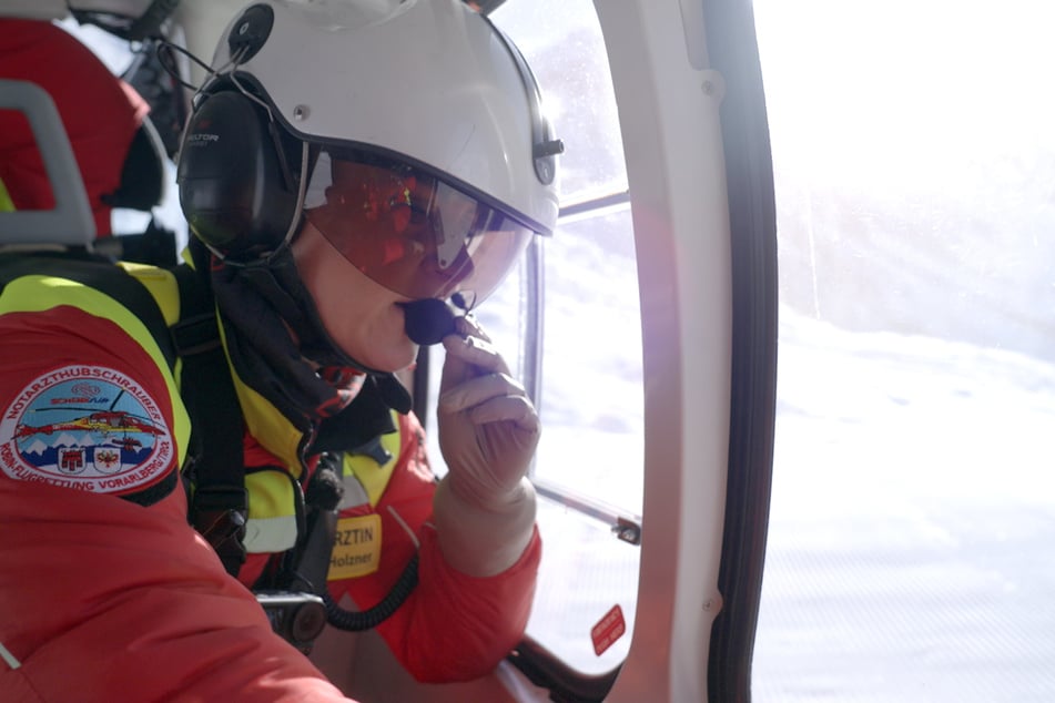 Seit 2025 ist Doc Caro als alpine Luftrettungsnotärztin im Einsatz.